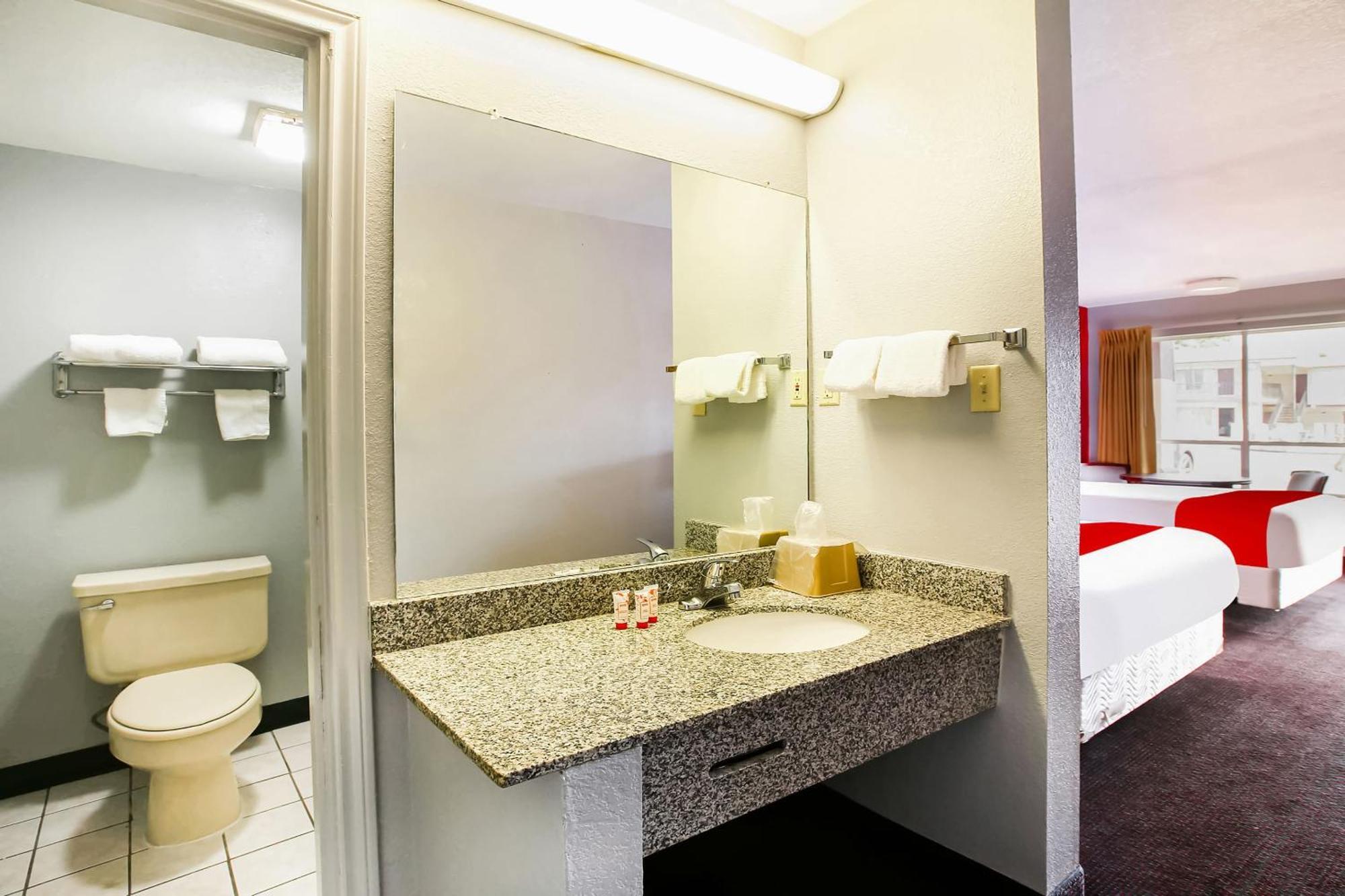 Oyo Hotel Texarkana North Heights Ar Hwy I-30 Экстерьер фото
